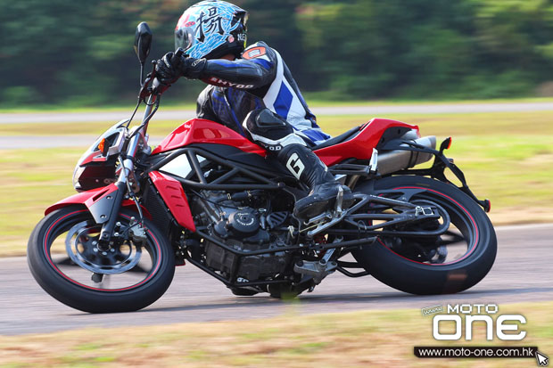 2014 megelli 250r 250s test moto-one.com.hk