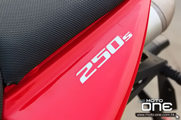 2014 megelli 250r 250s test moto-one.com.hk