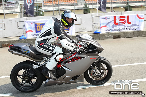 2014 motard tech zic track day moto-one.com.hk
