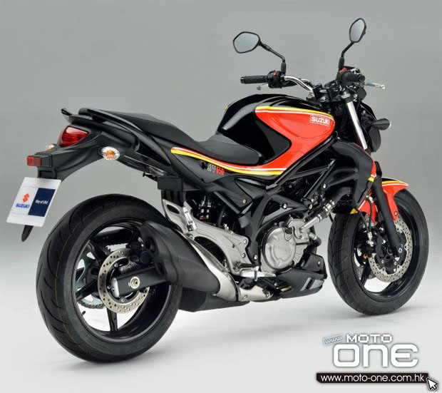 Suzuki SFV650 Gladius - 巴利西恩(Barry Sheene)拉花