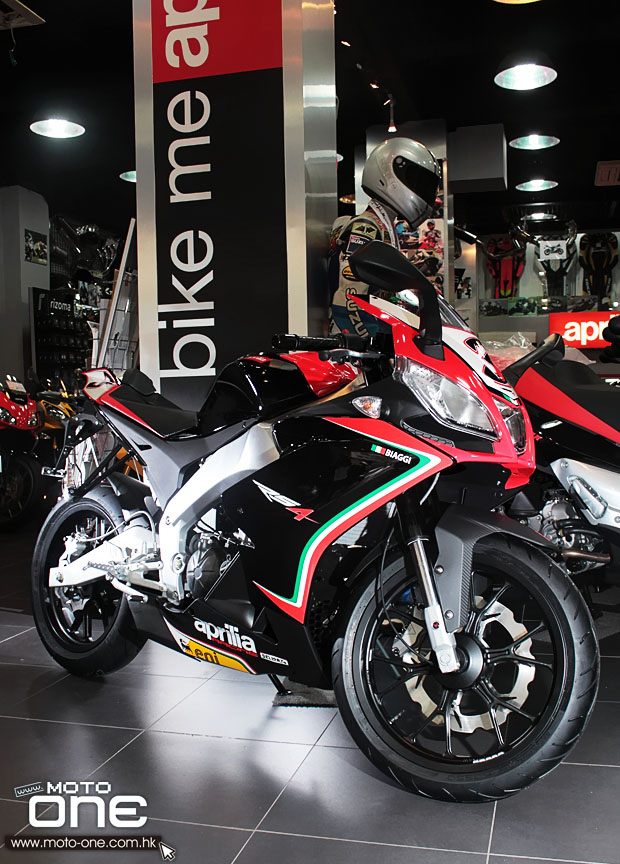 2013 aprilia rs4 sbk Max Biaggi