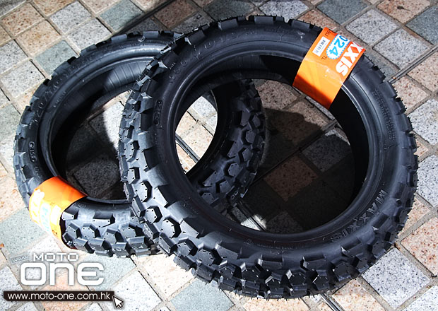 maxxis scooter tire