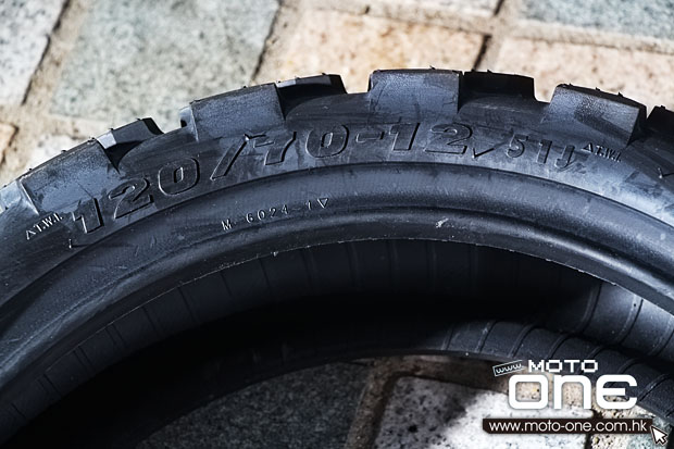 maxxis scooter tire