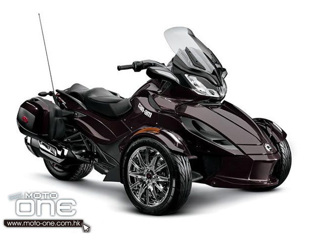 Can Am Spyder ST Roadster