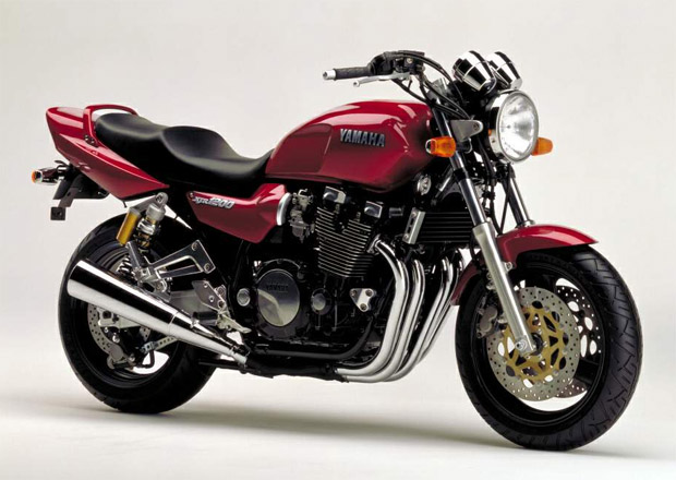 yamaha xjr