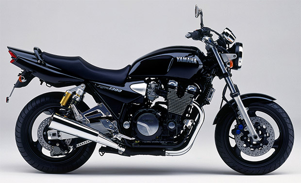 1999 YAMAHA XJR1300