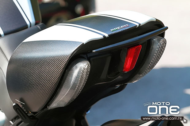 2015 ducati diavel rider