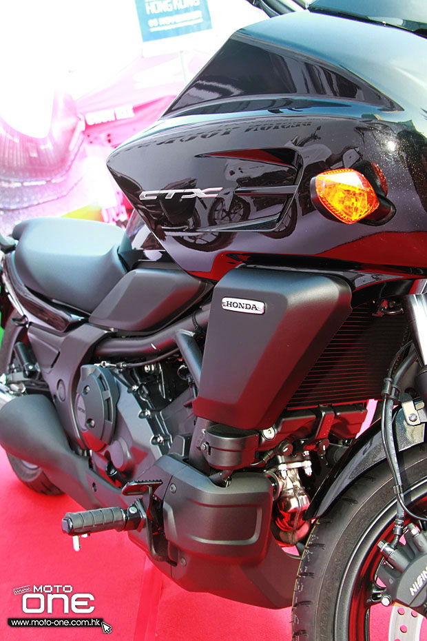 2015 honda ctx700