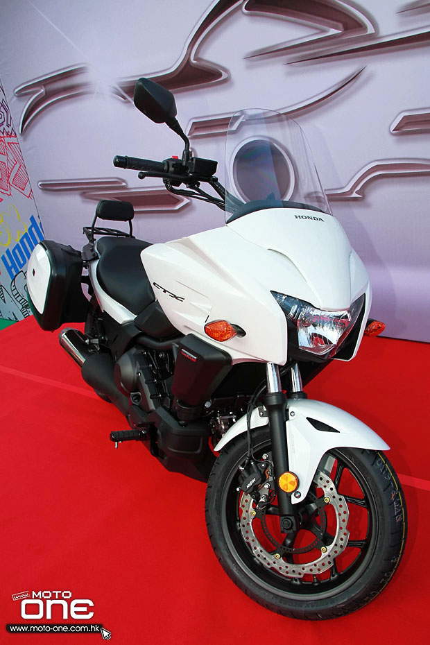 2015 honda ctx700