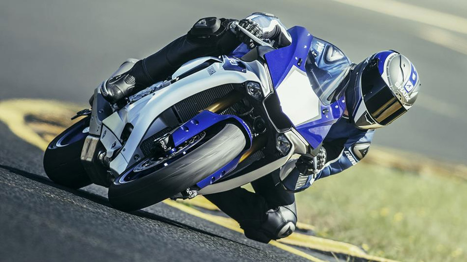 2016 YAMAHA YZF-R1S