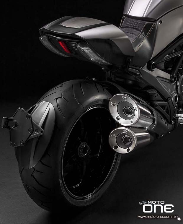 2015 Ducati Diavel Titanium