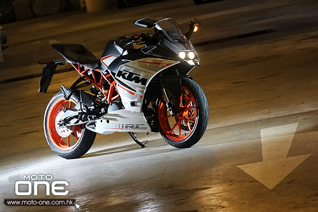 2015 KTM RC390 ABS test