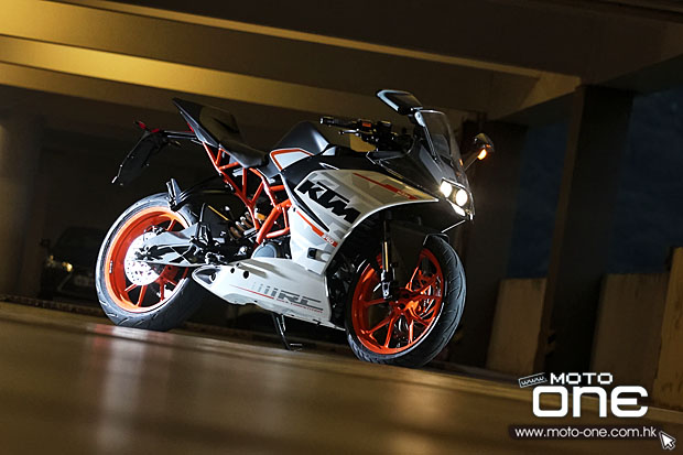 2015 KTM RC390 ABS test