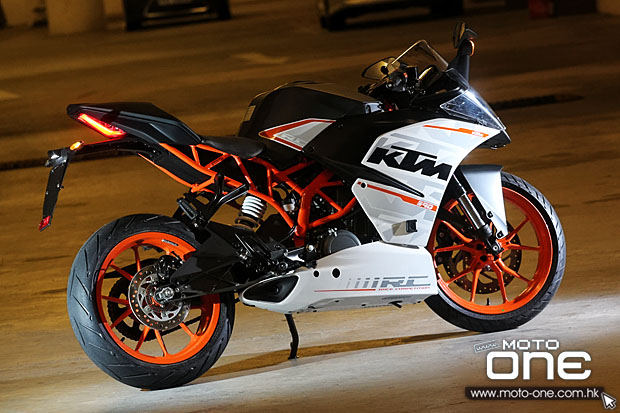 2015 KTM RC390 ABS test