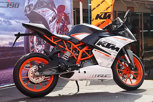 2015 ktm rc390 test day