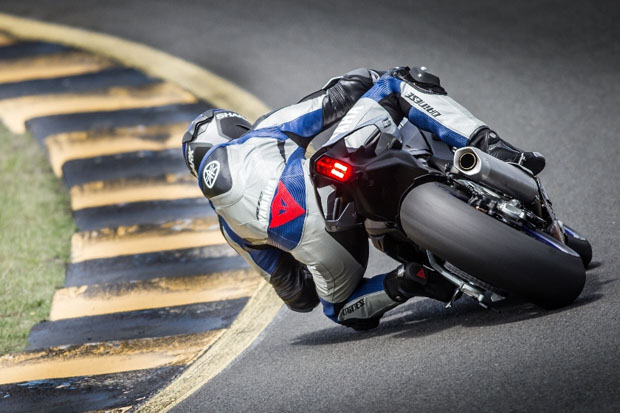 2015 DAINESE D-AIR YAMAHA R1 R1M