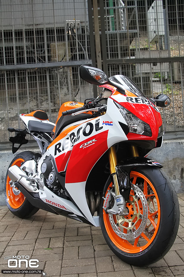 2015 HONDA CBR1000RR REPSOL SP