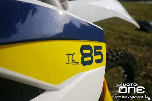 2015_HUSQVARNA_TC85