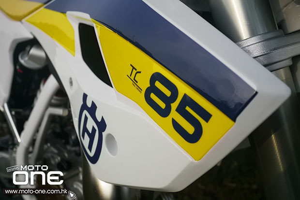 2015_HUSQVARNA_TC85