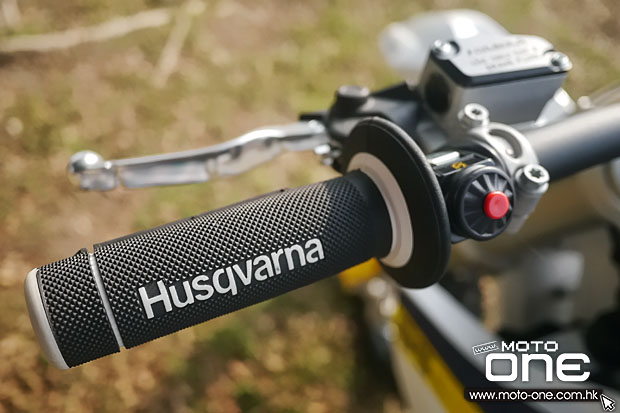 2015_HUSQVARNA_TC85