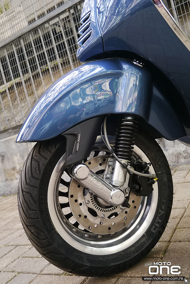 2015 VESPA 946 150cc