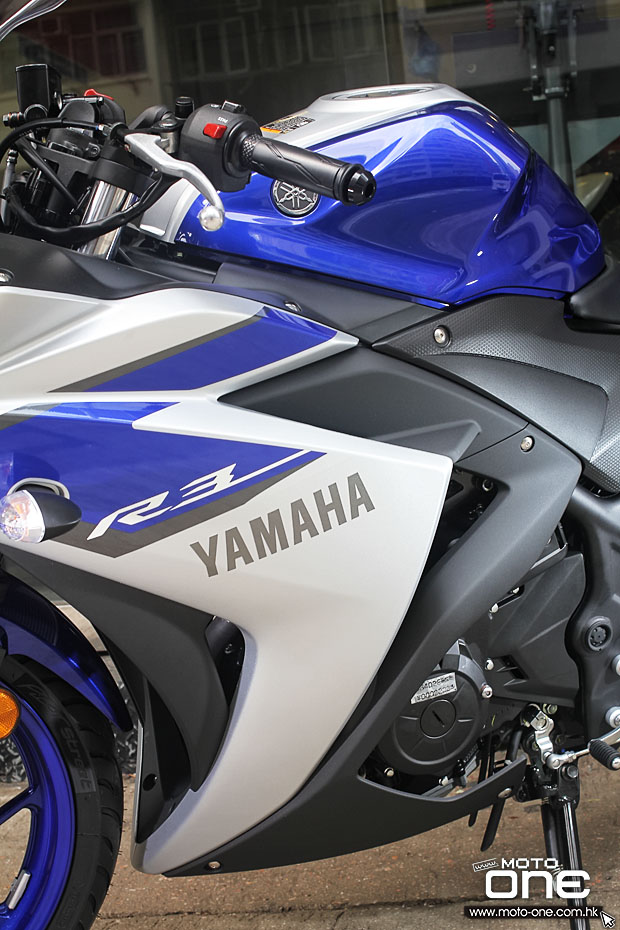 2015 YAMAHA YZF-R3