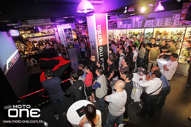 2015 APRILIA RSV4 RF & TUONO Factory launching party