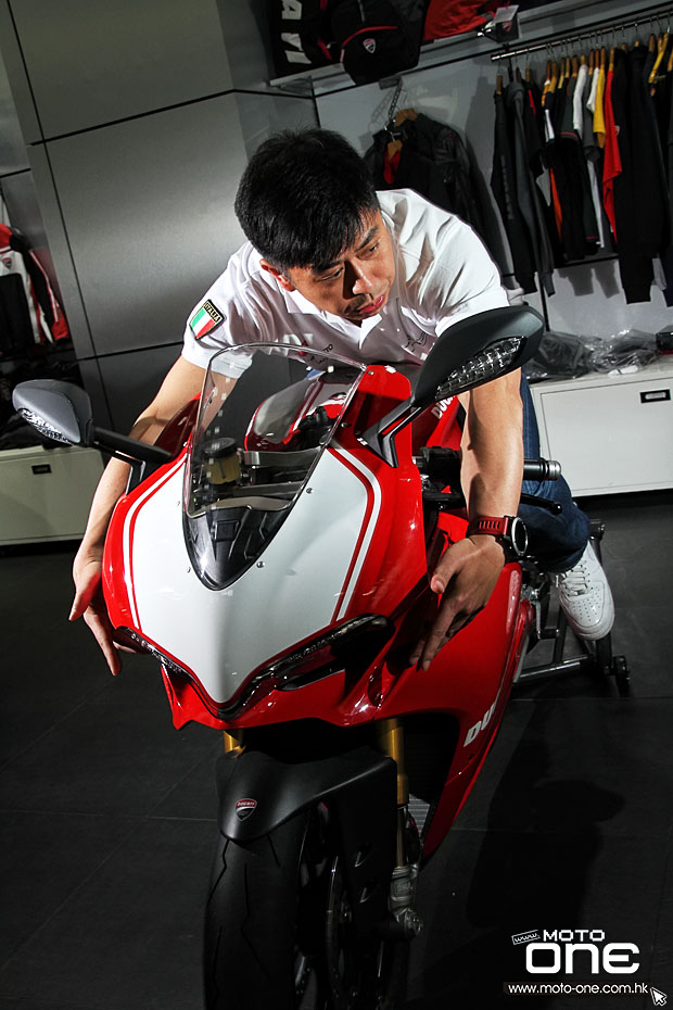 2015 DUCATI PANIGALE R