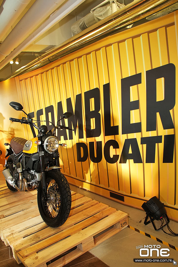 2015 ducati Scrambler Fever Night Party