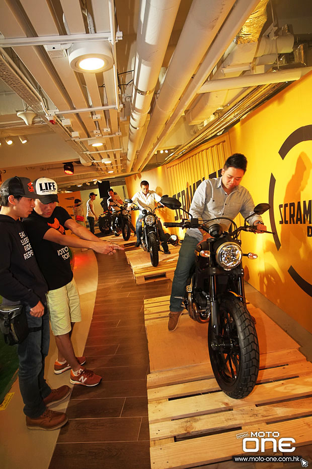 2015 ducati Scrambler Fever Night Party