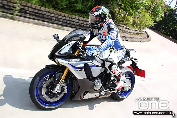 2015 yamaha yzf-r1m test