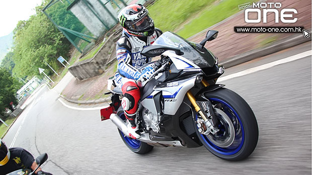 2015 yamaha yzf-r1m test