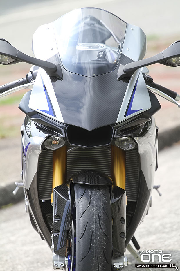 2015 yamaha yzf-r1m test