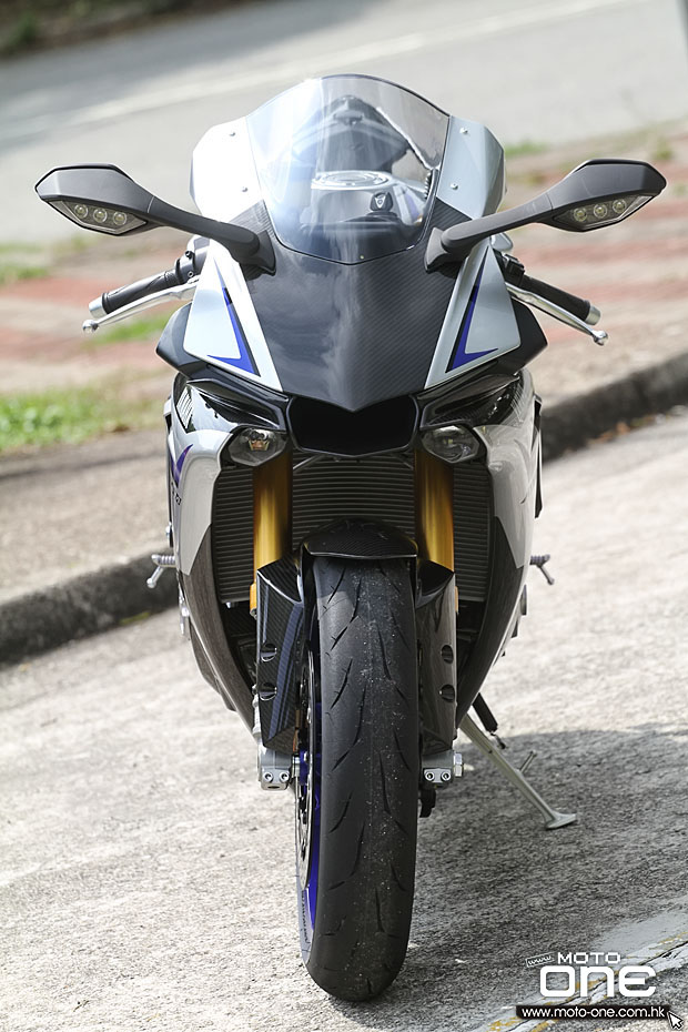 2015 yamaha yzf-r1m test