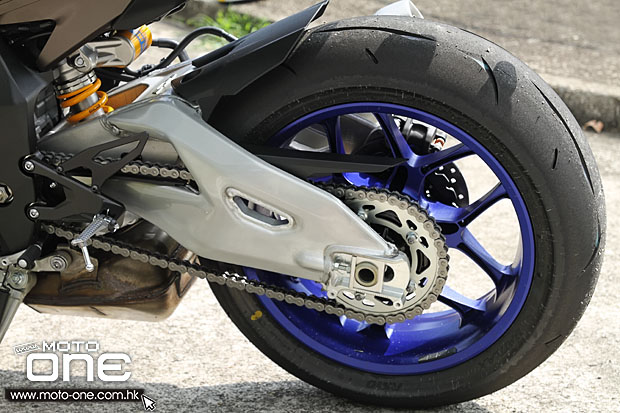 2015 yamaha yzf-r1m test