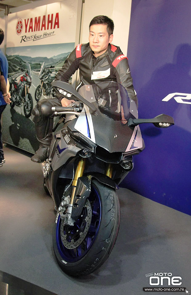 2015 yamaha yzf r1m r1 LAUNCH