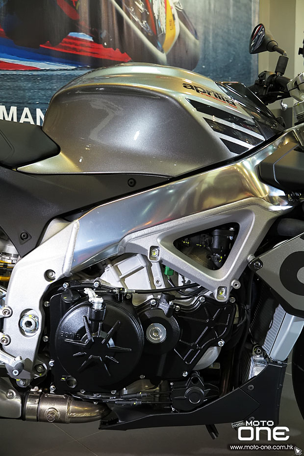 2015 APRILIA TUONO V4 1100 RR