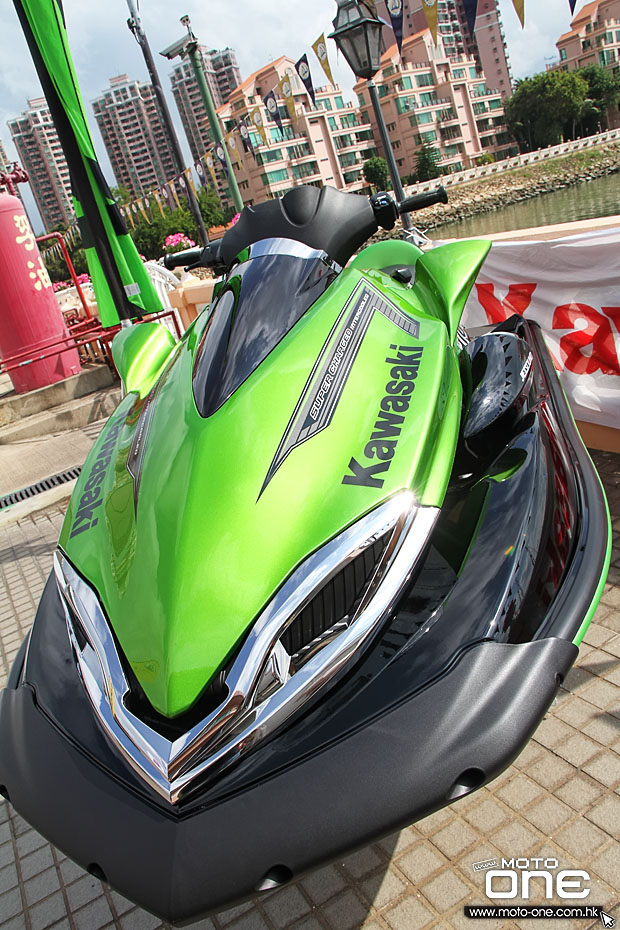 2015 KAWASAKI JETSKI BOAT SHOW