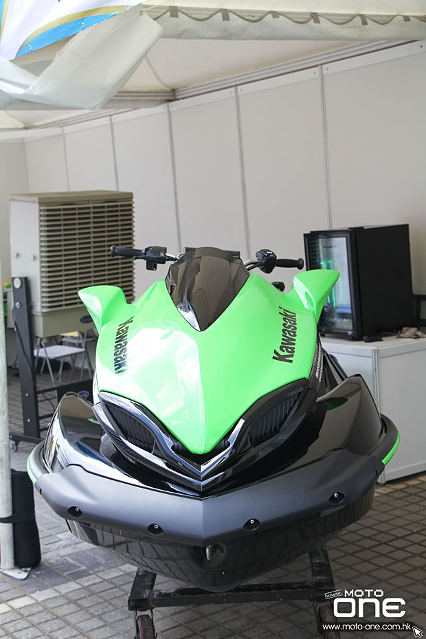 2015 KAWASAKI JETSKI BOAT SHOW