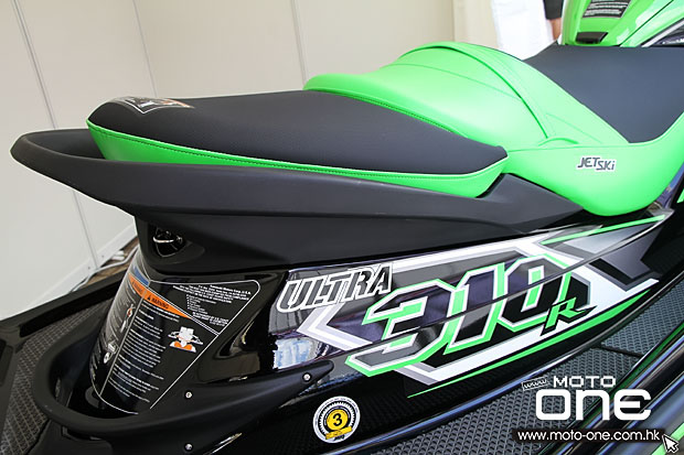 2015 KAWASAKI JETSKI BOAT SHOW