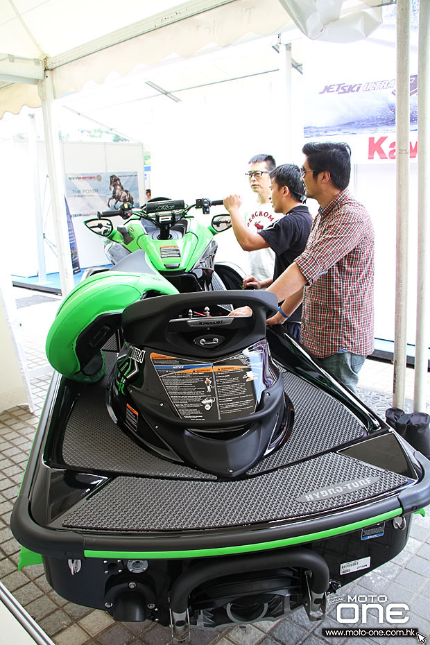 2015 KAWASAKI JETSKI BOAT SHOW