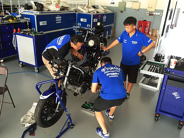 2015 YAMAHA MLT RACING TEAM