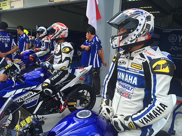 2015 YAMAHA MLT RACING TEAM