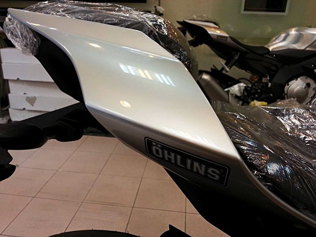 2015 YAMAHA YZF R1M SILVER STAR