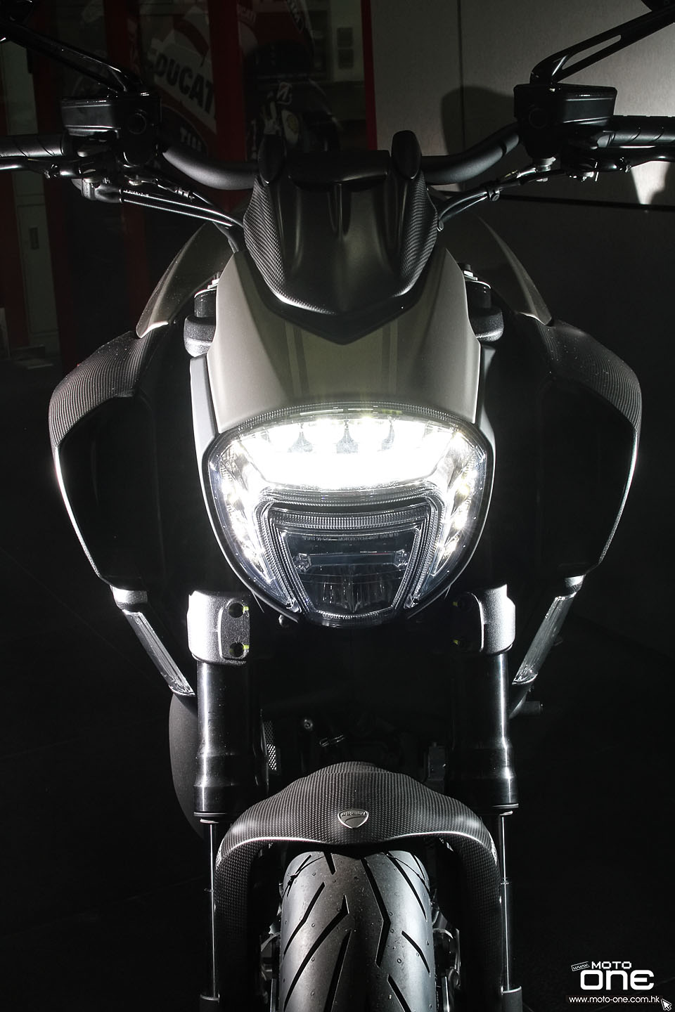 2015 DUCATI DIAVEL Titanium