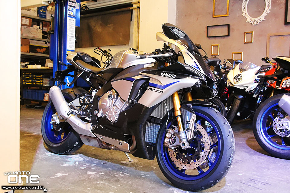 2015 YAMAHA YZF R1M