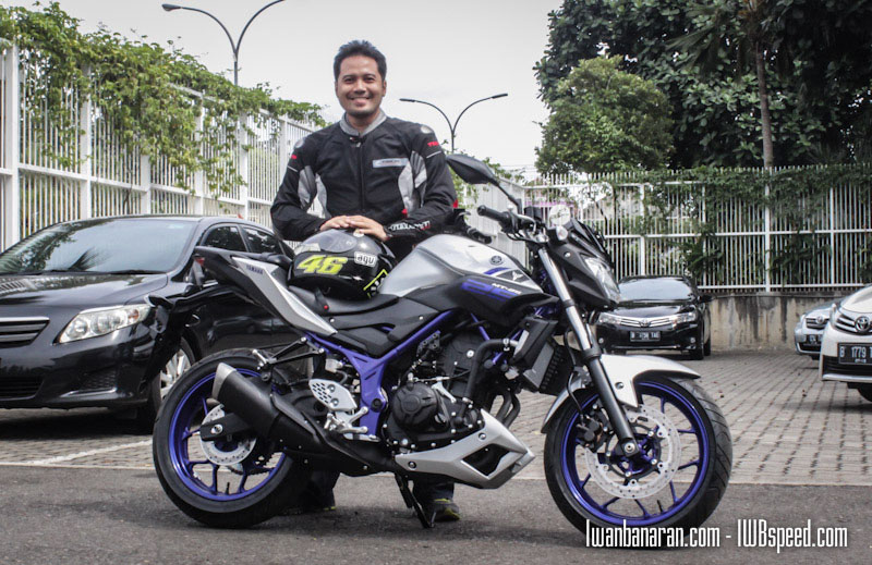 2015 YAMAHA mt-25