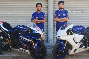 YAMAHA YZF-R1