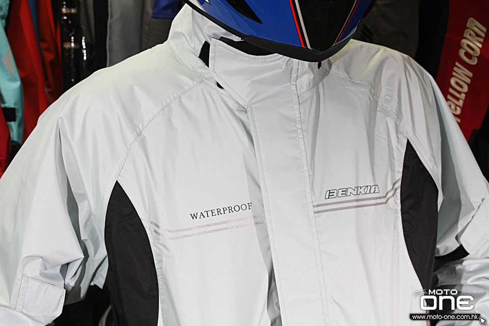 2015 BENKIA rain suit