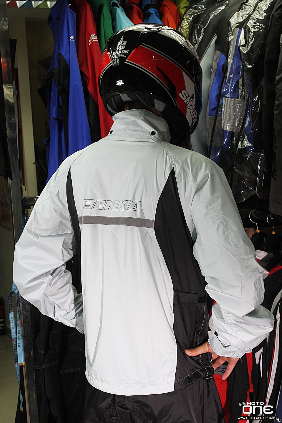 2015 BENKIA rain suit